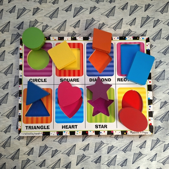 Melissa & Doug Chunky Shapes Puzzle Play & Learn 2+ years - Picture 4 of 6